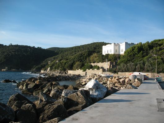 Molo porto di Quercianella